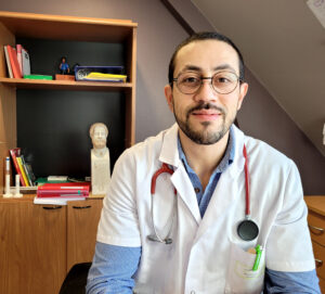 Dr MANADILE